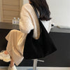 Fashion Commuter Women Shoulder Bag New Retro Maillard Style Armpit Dumpling Bag Luxury Faux Suede Large Capacity Tote Bag