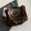 Fashion Commuter Women Shoulder Bag New Retro Maillard Style Armpit Dumpling Bag Luxury Faux Suede Large Capacity Tote Bag
