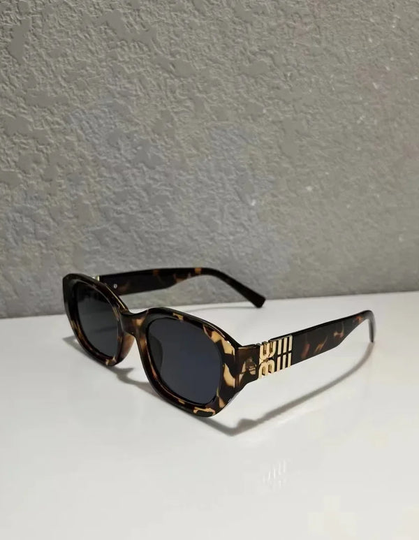 New High Quality Sunglasses Stylish Fashion Designer Women Men Ladies Sun Glasses Cute Oval Trending Shades Unisex Eyewear Gafas